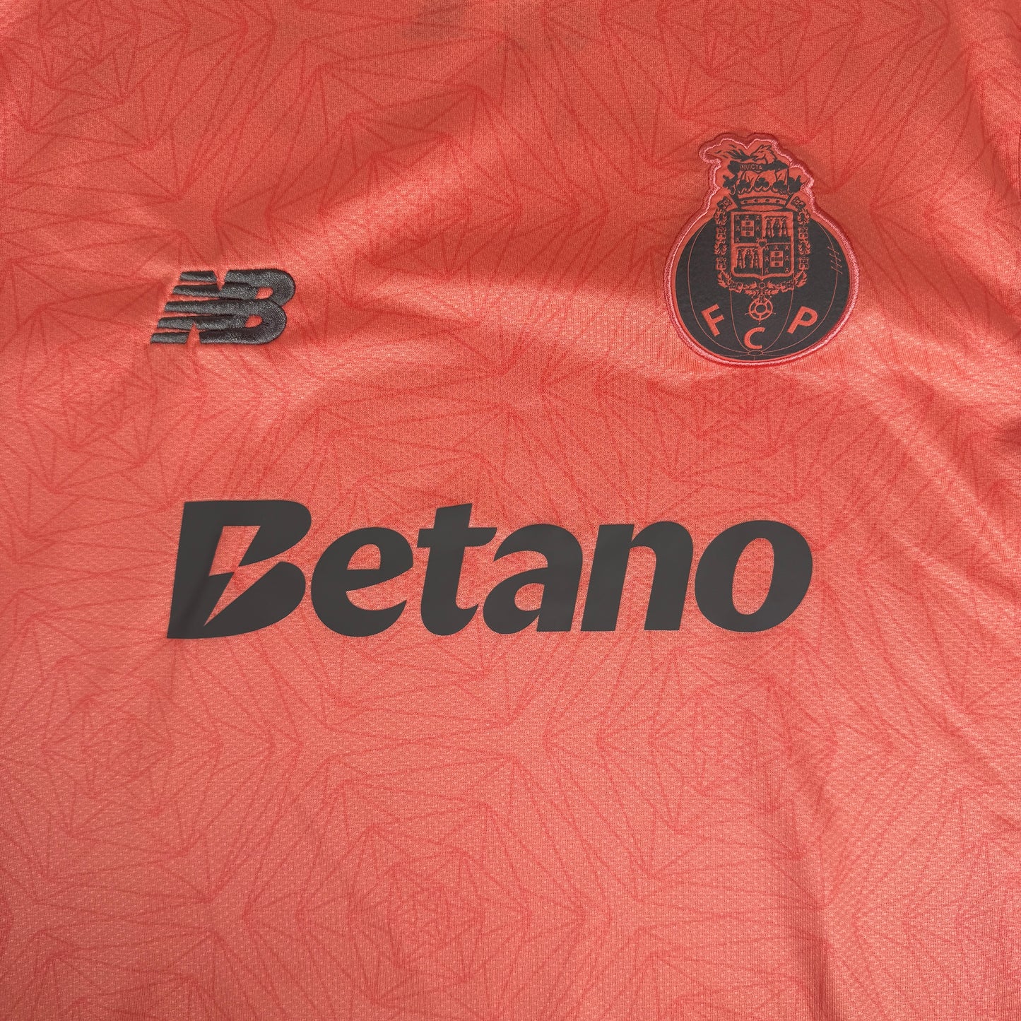 FC Porto 2025/2026 Away Football Shirt Large – Football Shirt Kingdom