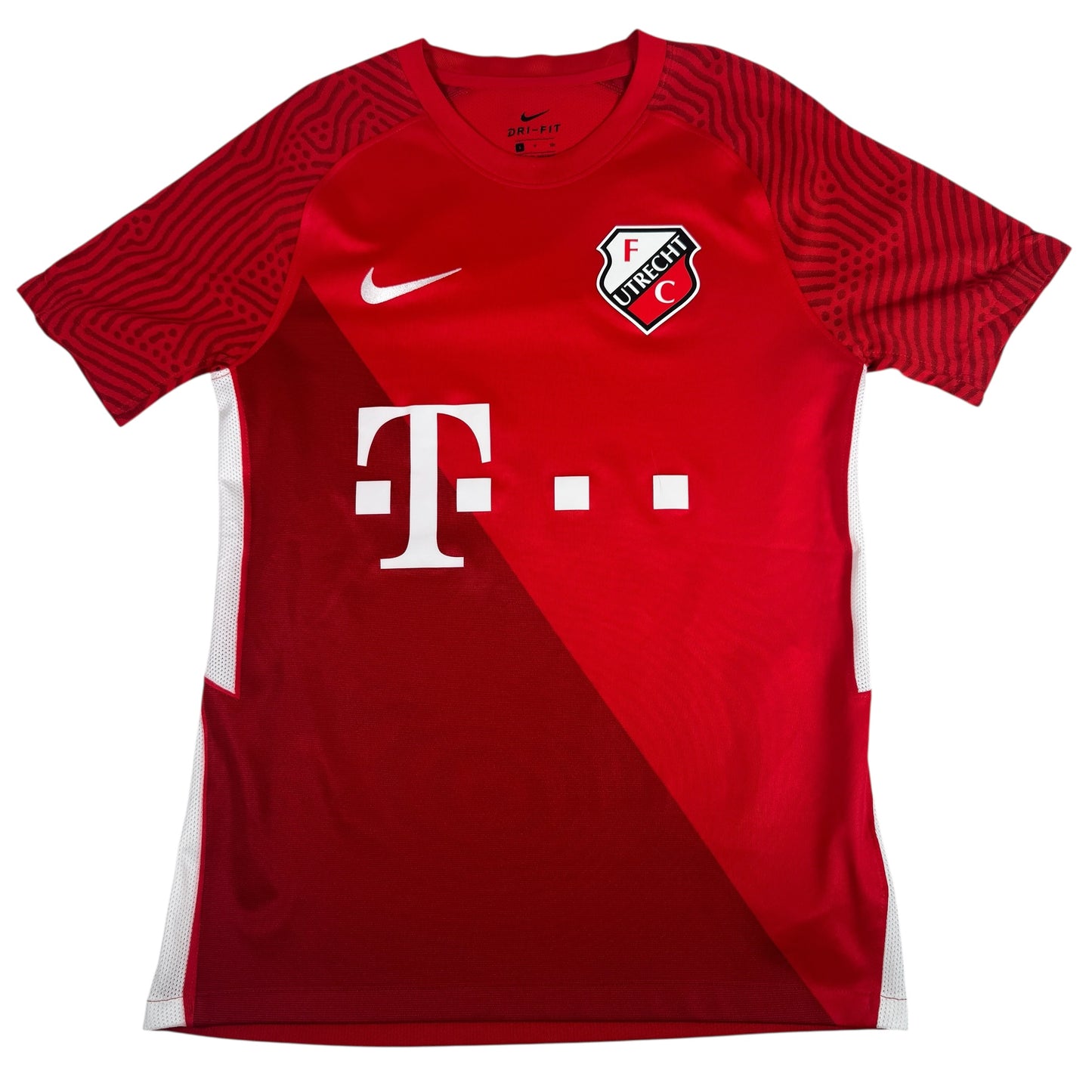 FC Utrecht 2021/2022 Home Football Shirt Small – Football Shirt Kingdom