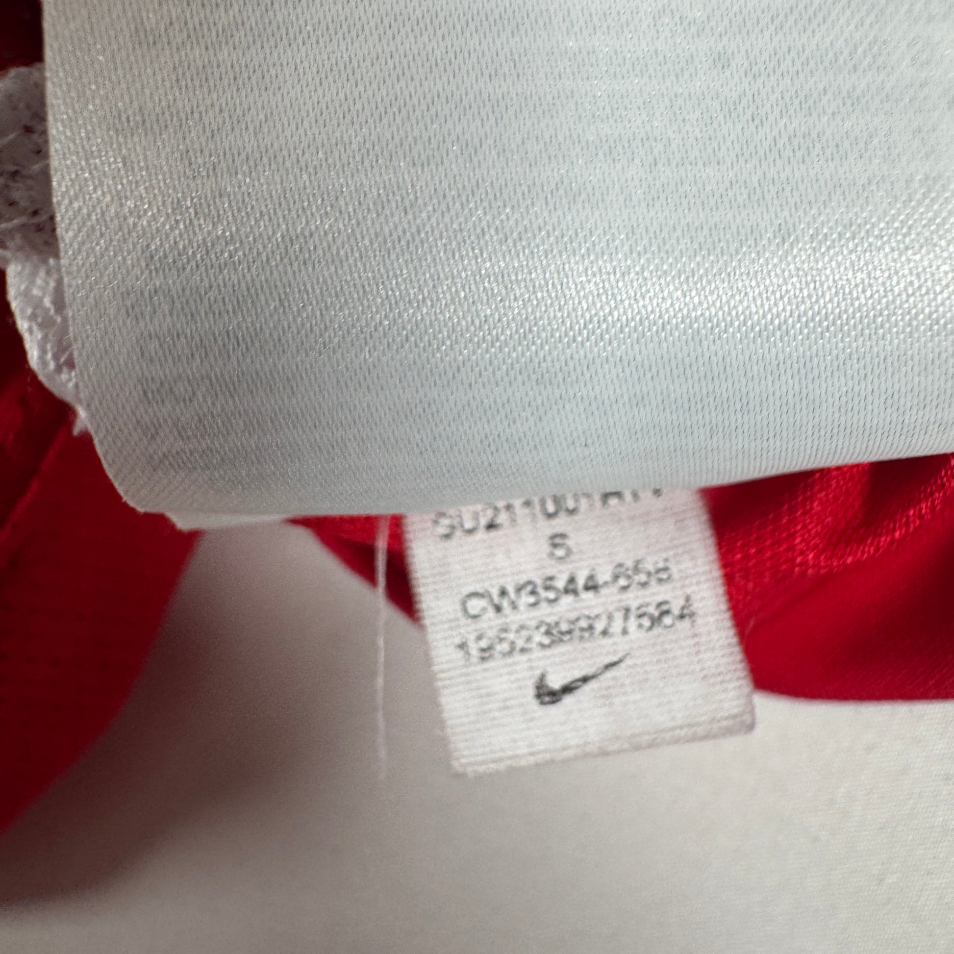 FC Utrecht 2021/2022 Home Football Shirt Small – Football Shirt Kingdom