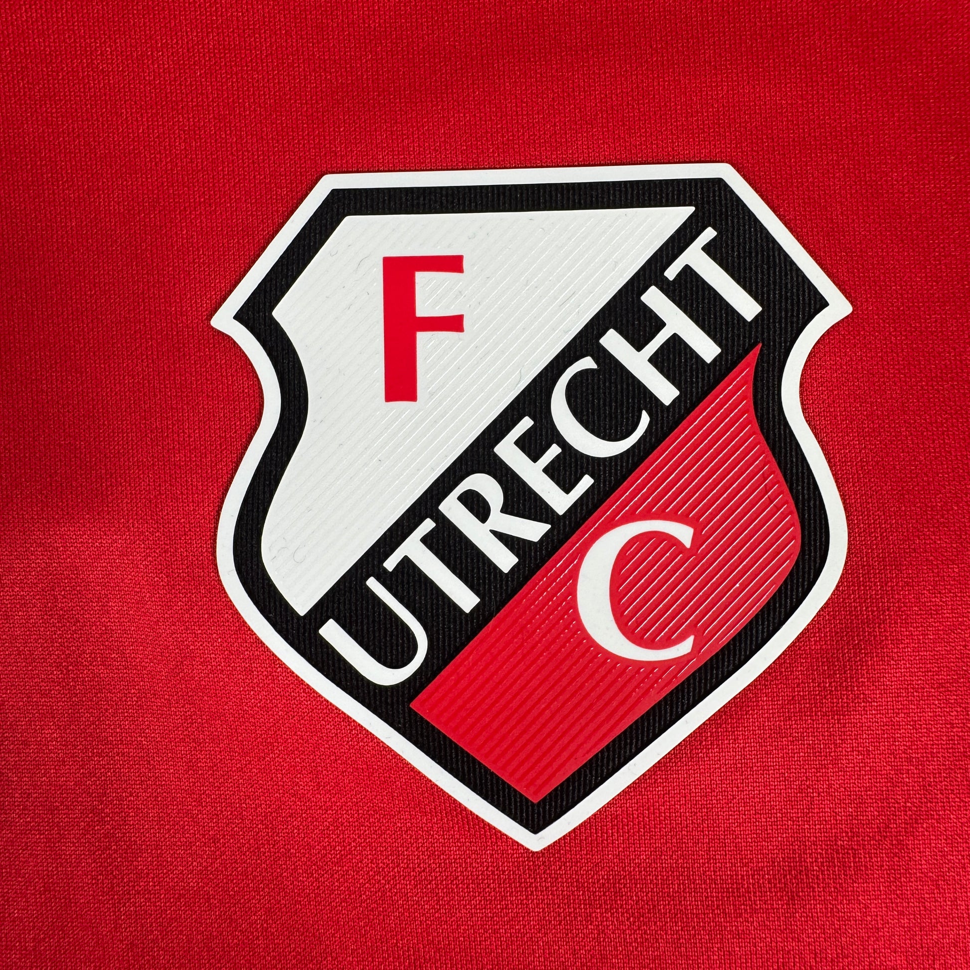 FC Utrecht 2021/2022 Home Football Shirt Small – Football Shirt Kingdom
