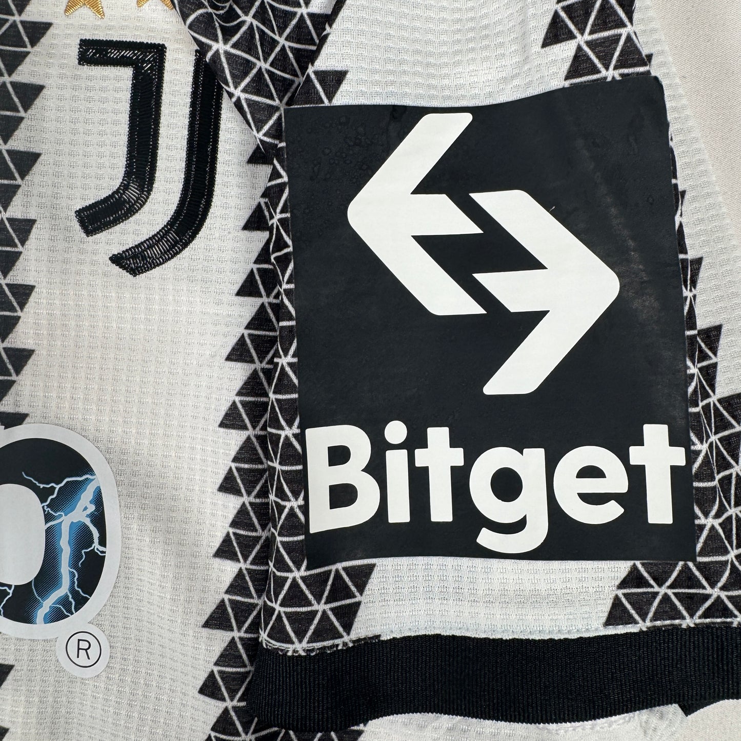 LODE 22 FK Bodo/Glimt 2020/2021 Europa League Home Football Shirt Large – Football Shirt Kingdom
