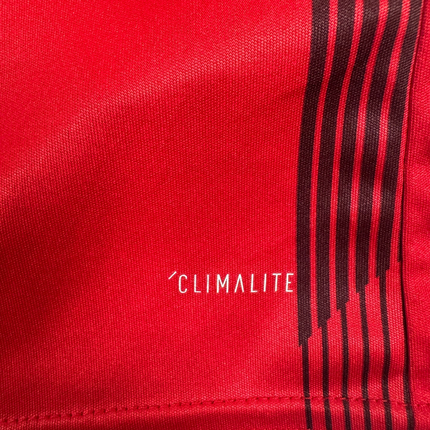 Fulham 2019/2020 Away Football Shirt Small – Football Shirt Kingdom