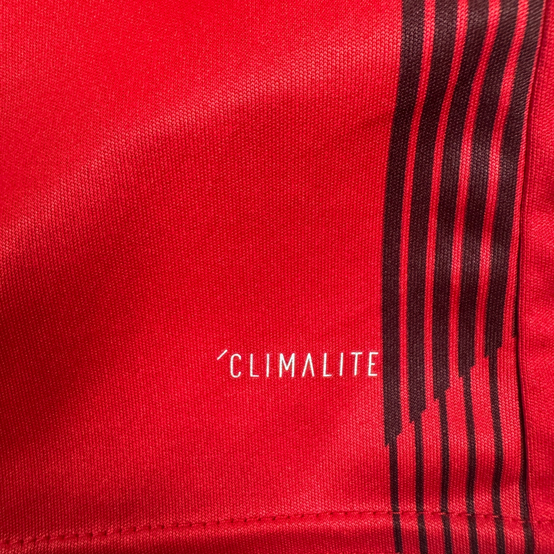 Fulham 2019/2020 Away Football Shirt Small – Football Shirt Kingdom