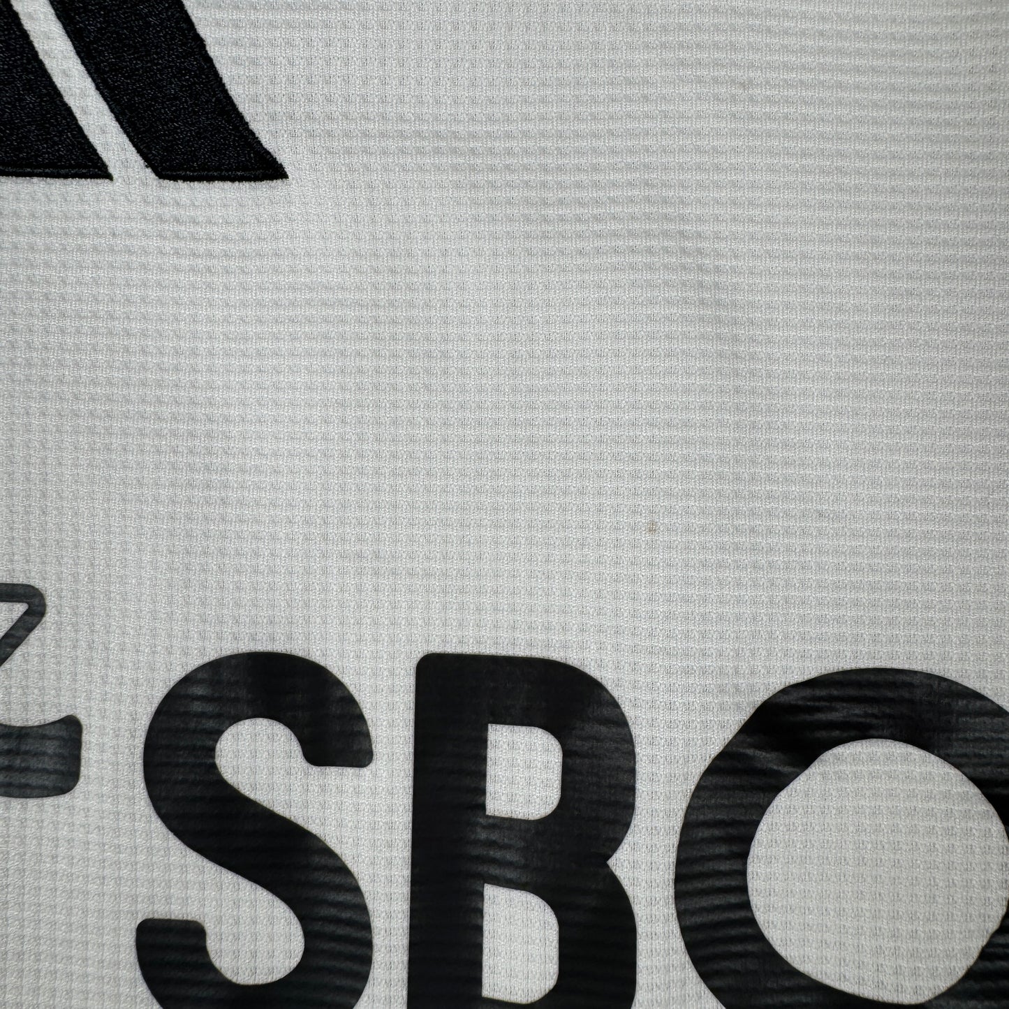 Fulham 2024/2025 Home Football Shirt Medium – Football Shirt Kingdom