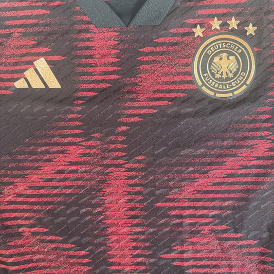 Germany 2022/2023/2024 Away HEAT.RDY Long Sleeve Football Shirt Large