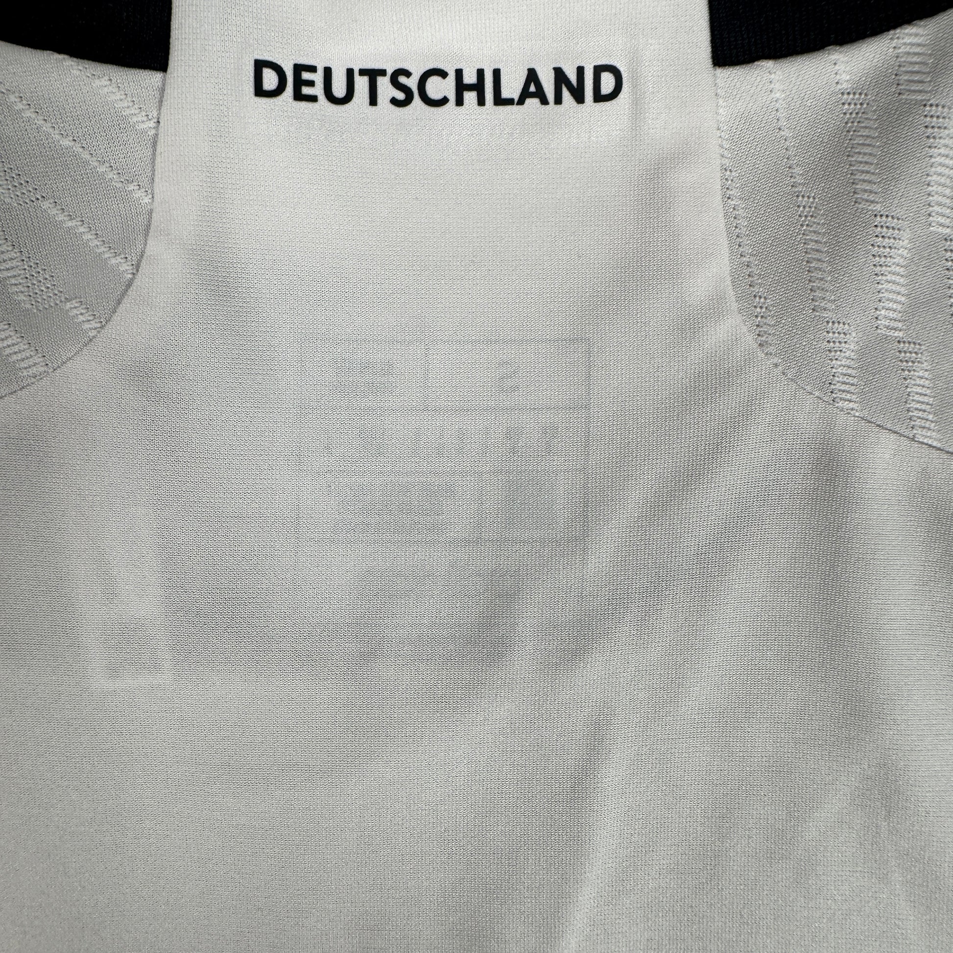 Germany 2022/2023/2024 Home Heat.RDY Football Shirt Small BNWT – Football Shirt Kingdom
