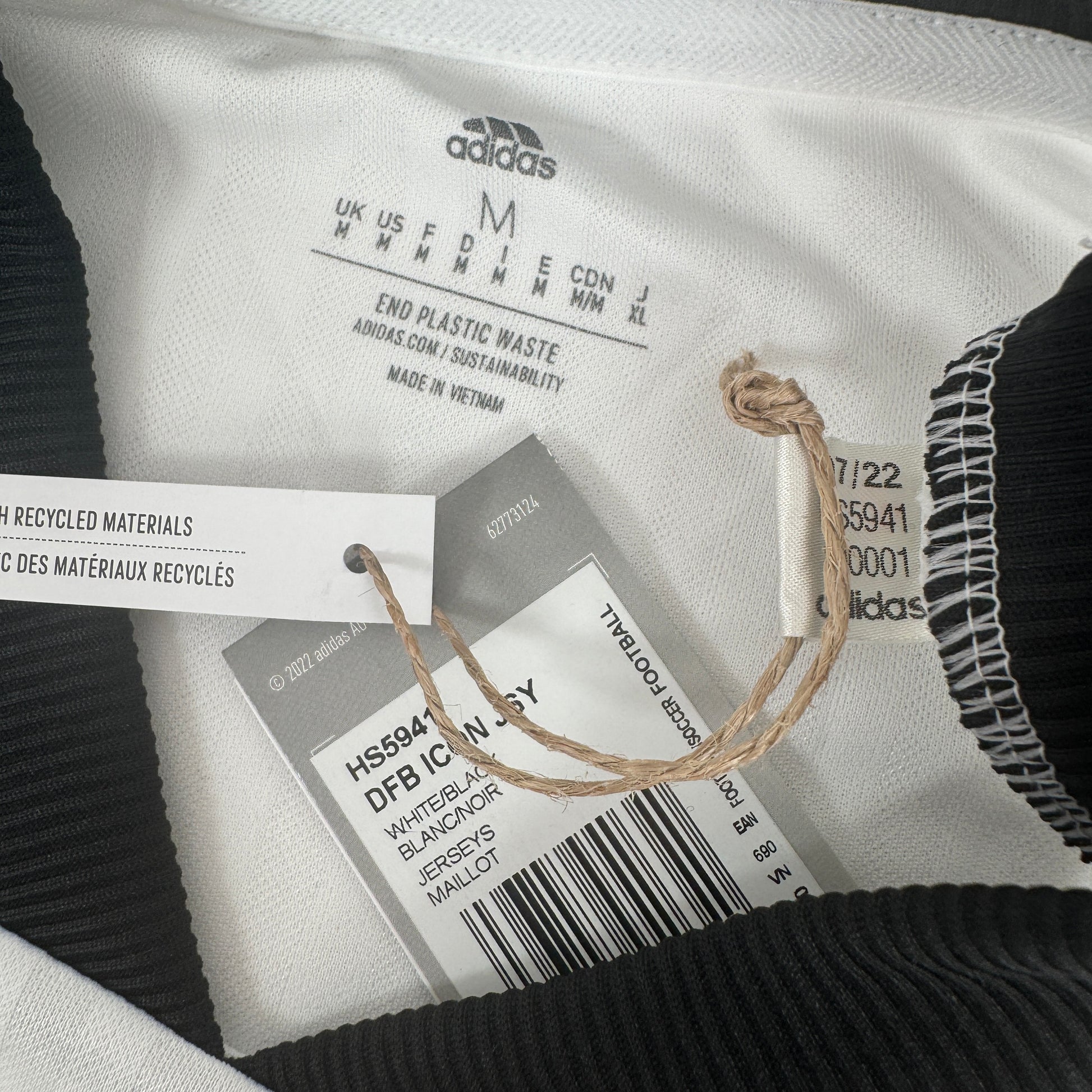 Germany 2022/2023 Icon Football Shirt Medium BNWT – Football Shirt Kingdom