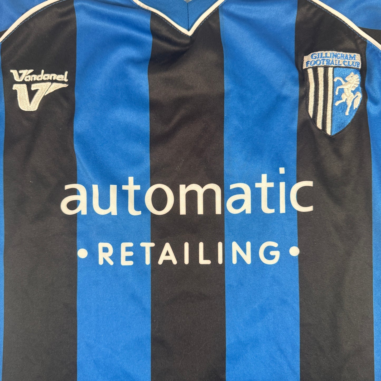 Gillingham 2010/2011 Home Football Shirt Small – Football Shirt Kingdom