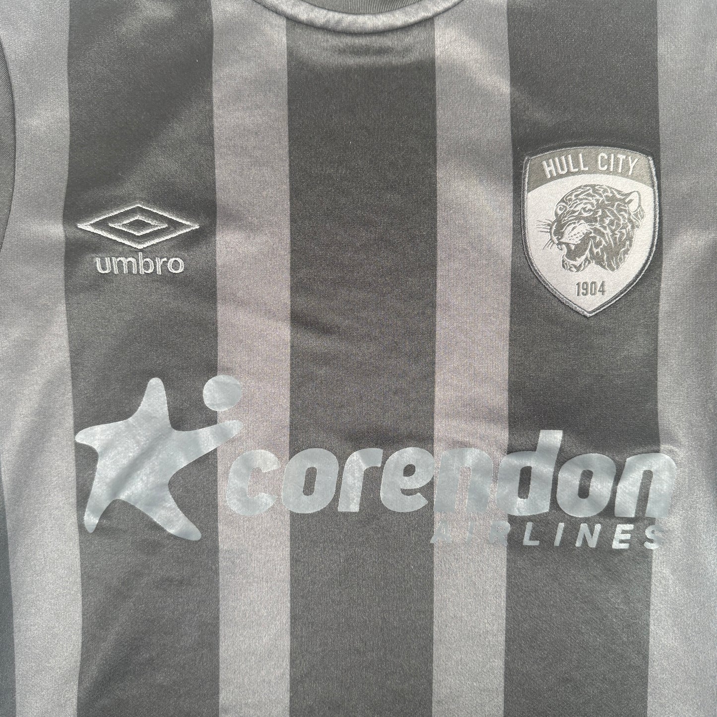 Hull City 2022/2023 Third Football Shirt Small – Football Shirt Kingdom