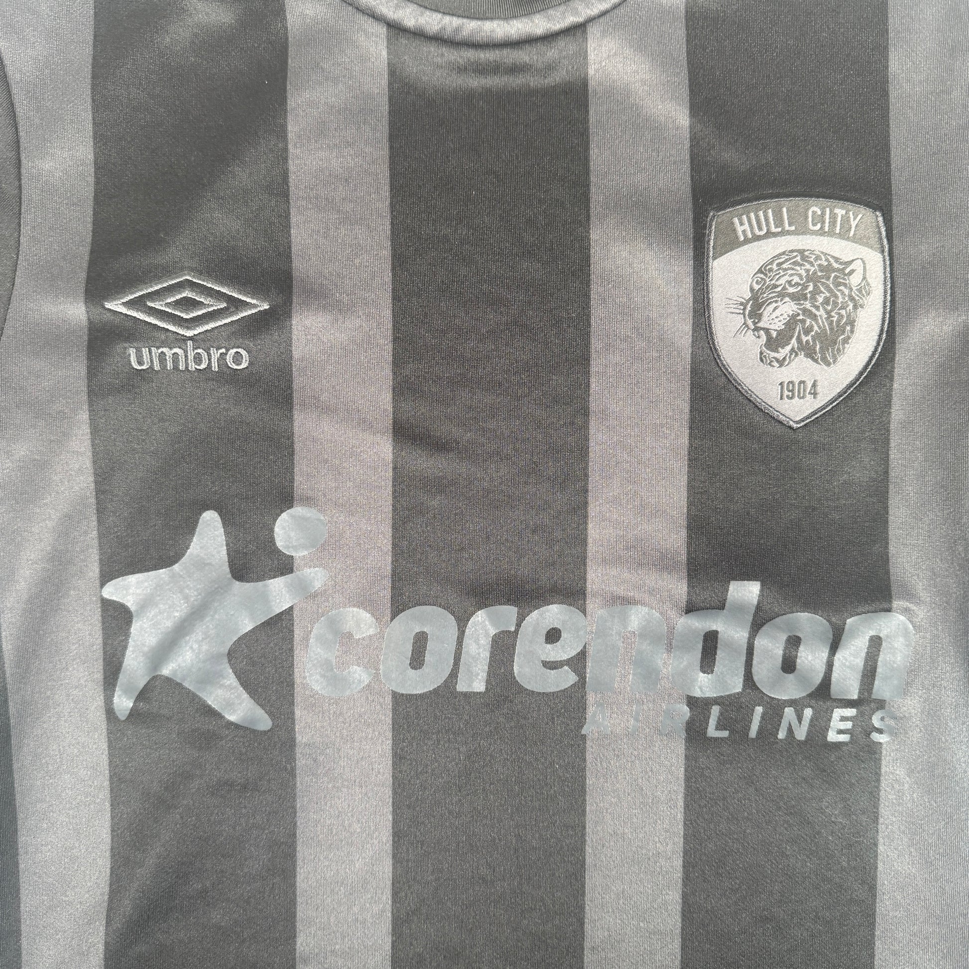 Hull City 2022/2023 Third Football Shirt Small – Football Shirt Kingdom