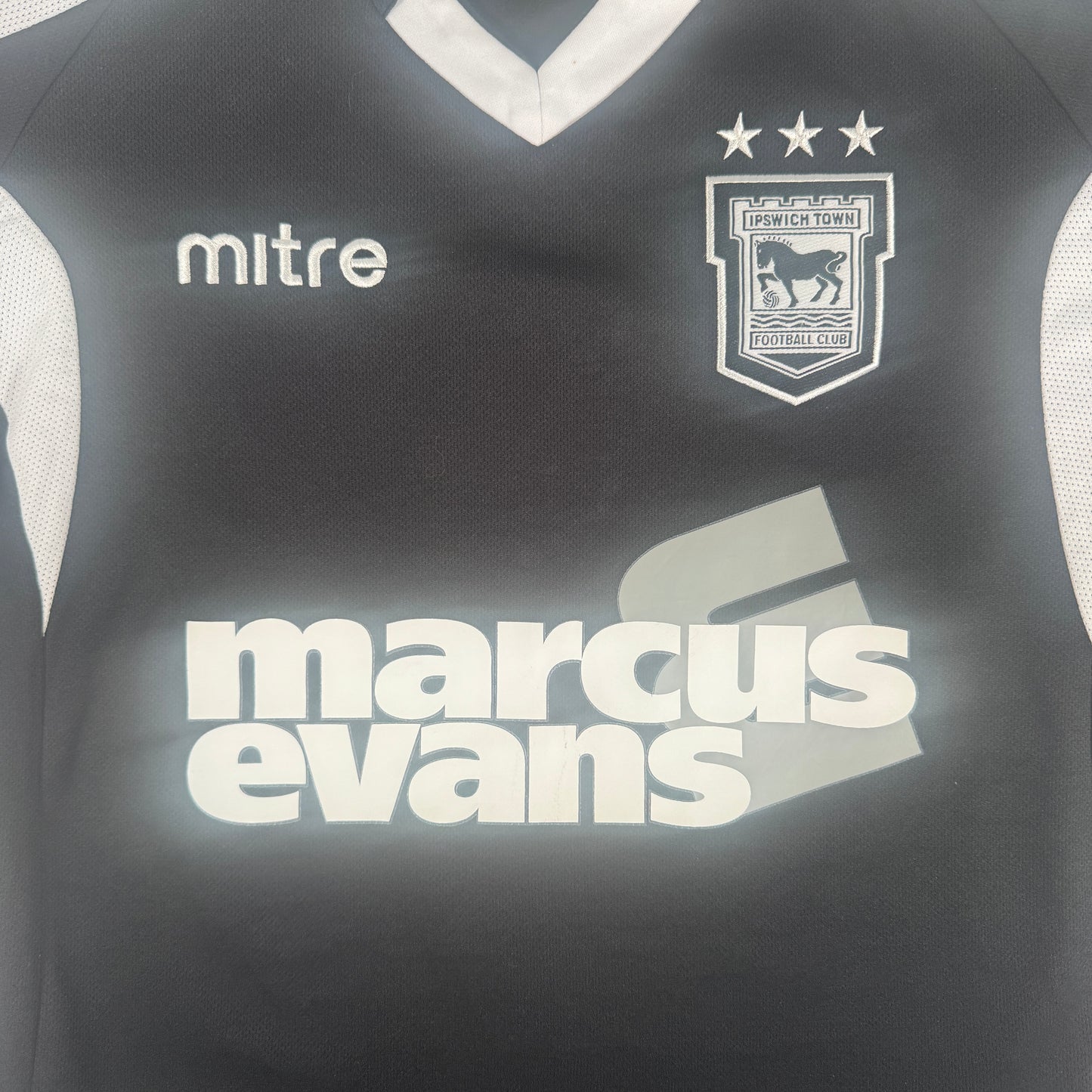 Ipswich Town 2010/2011 Away Football Shirt Medium – Football Shirt Kingdom