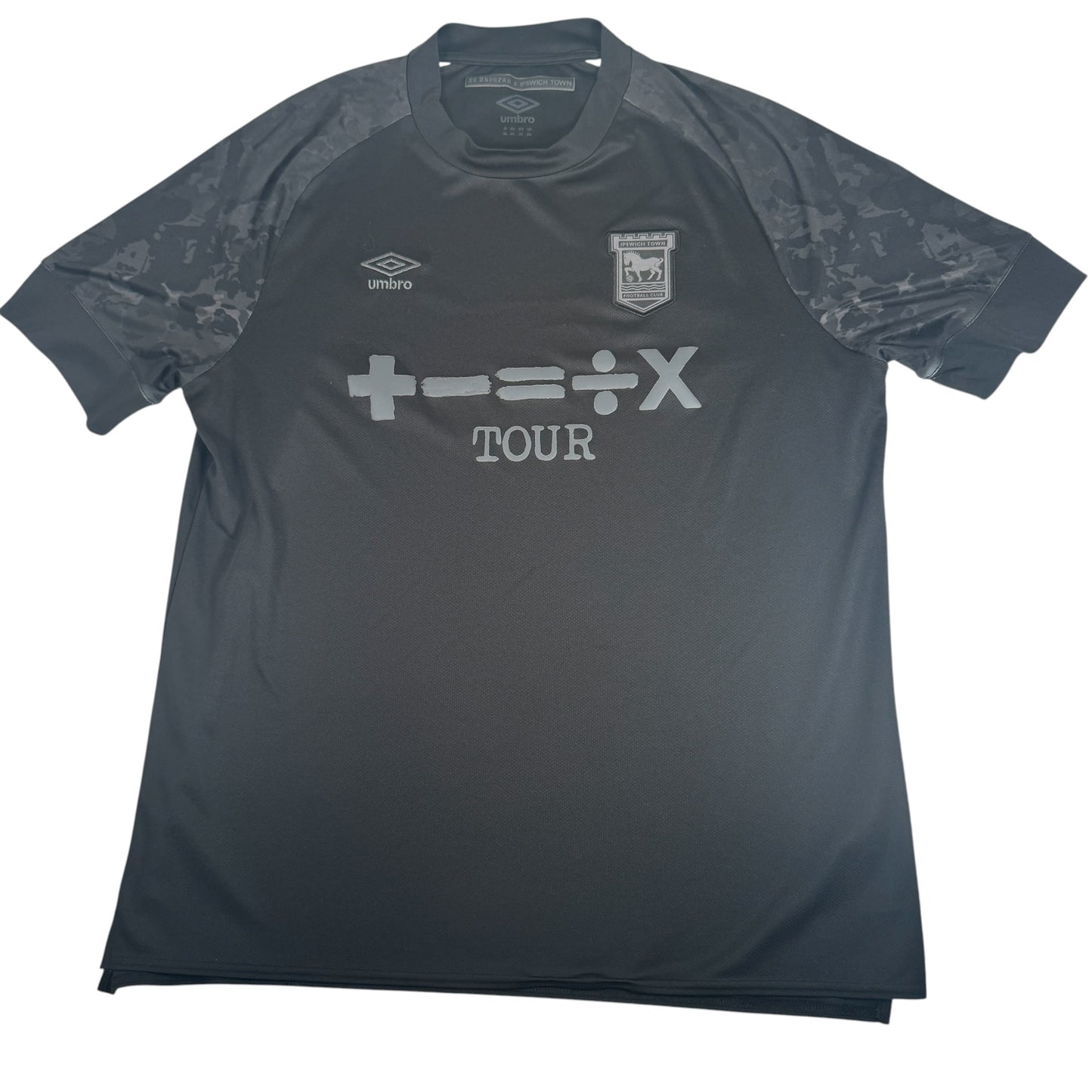 Ipswich Town FC 2022/2023 Blacked Out Third Football Shirt 2XL – Football Shirt Kingdom