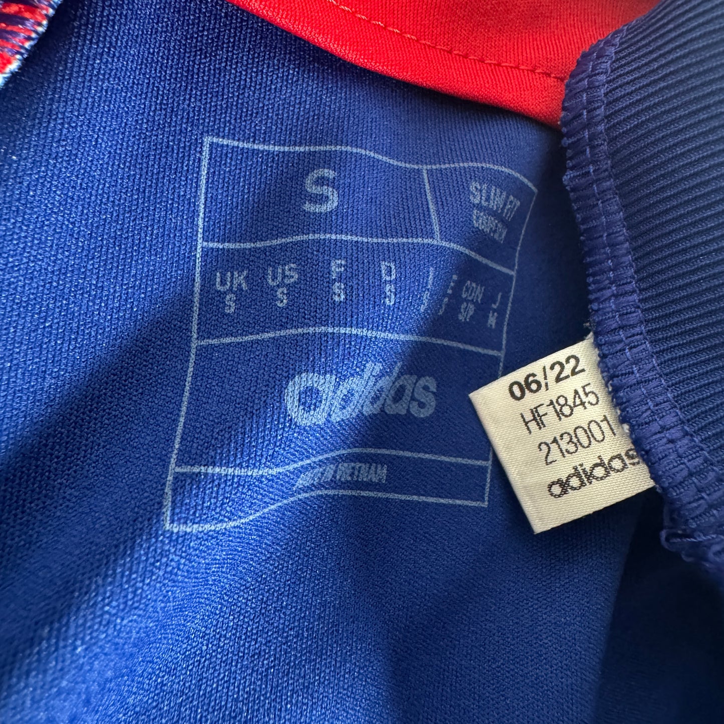 Japan 2022/2023/2024 Home Football Shirt Small – Football Shirt Kingdom