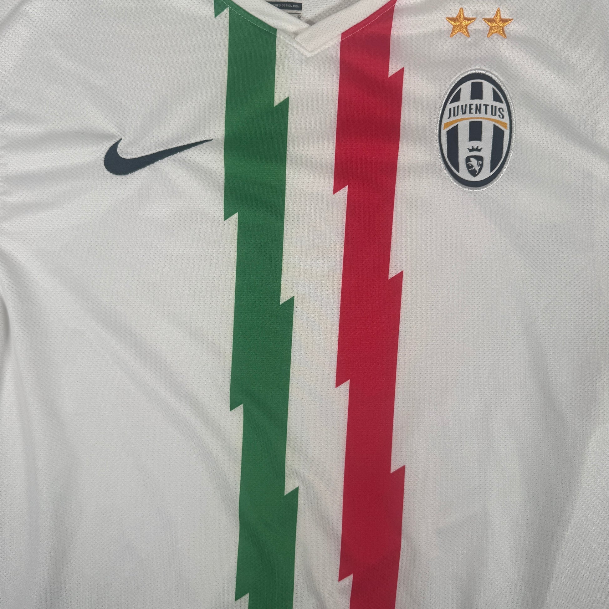 Juventus 2010/2011 Away Football Shirt Large – Football Shirt Kingdom
