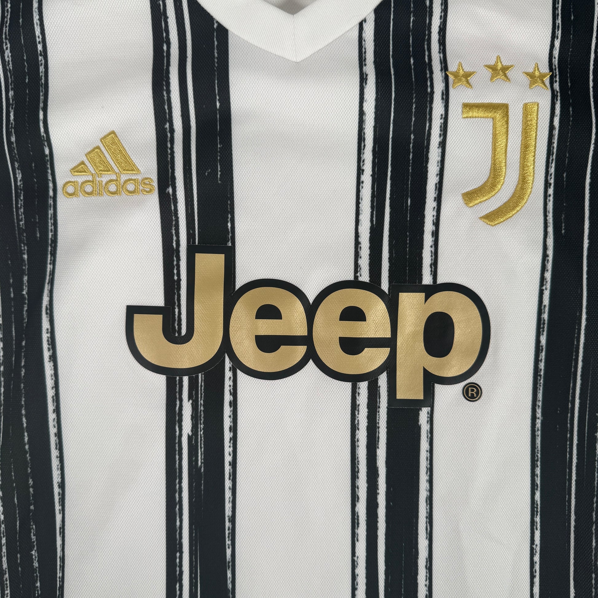 Juventus 2020/2021 Home Football Shirt Medium – Football Shirt Kingdom