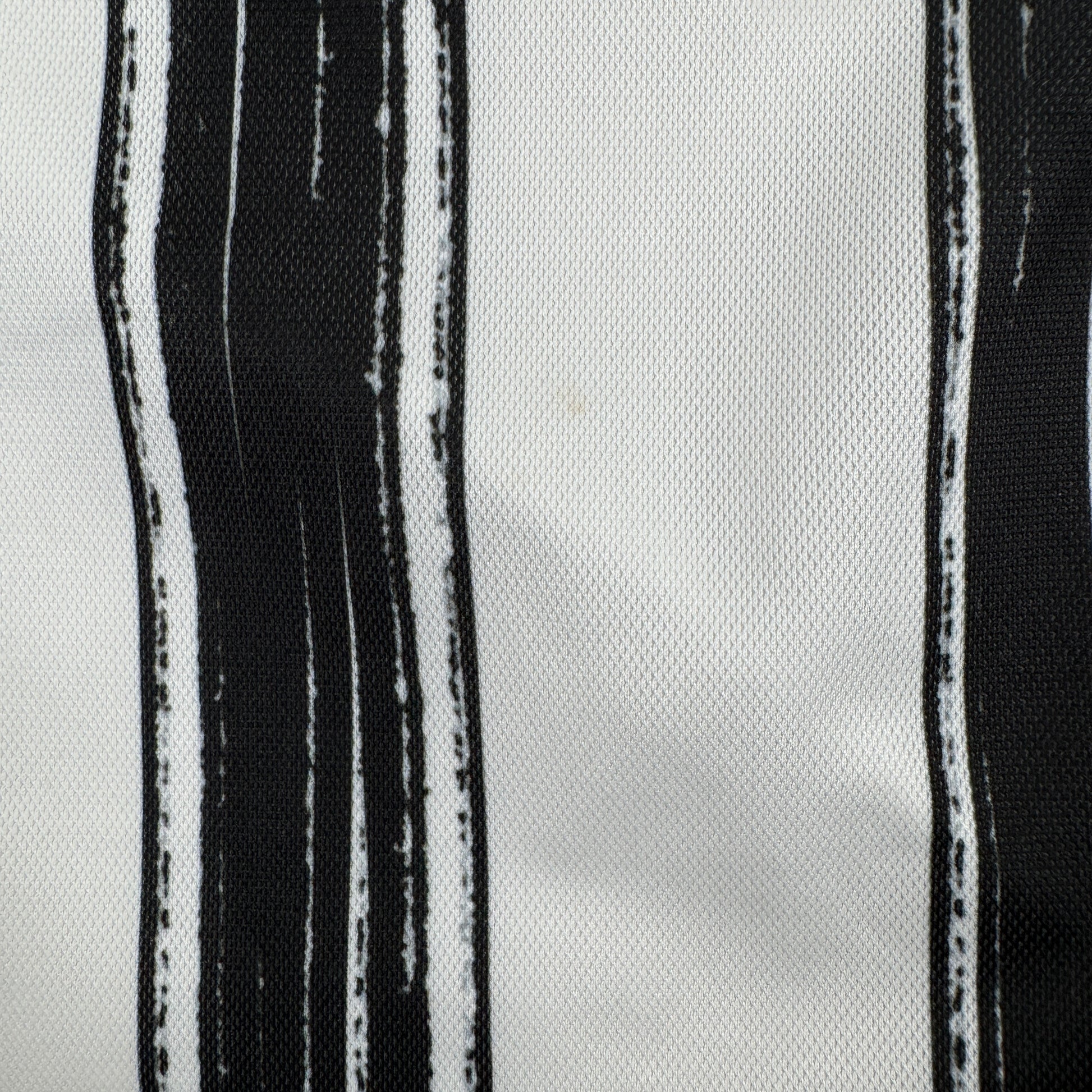 Juventus 2020/2021 Home Football Shirt Medium – Football Shirt Kingdom
