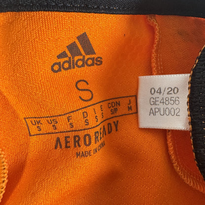 Size label inside Juventus 2020/2021 third football shirt, size Small