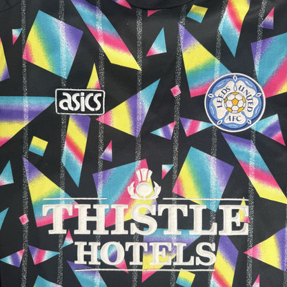 Close-up of Leeds United 1993/1994/1995 goalkeeper football shirt, size Large