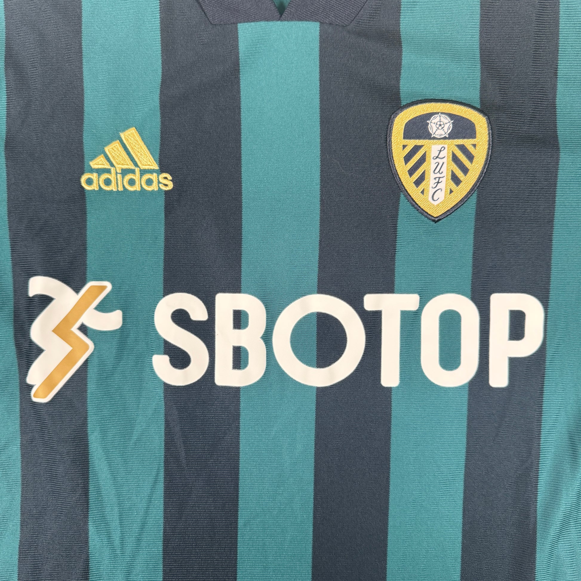 Leeds United 2020/2021 Away Football Shirt Large – Football Shirt Kingdom