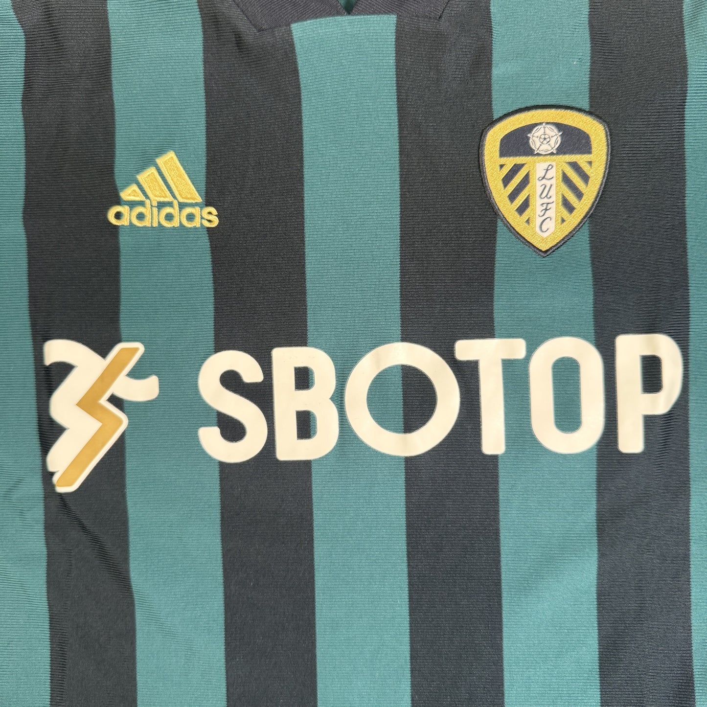 Leeds United 2020/2021 Away Football Shirt Large