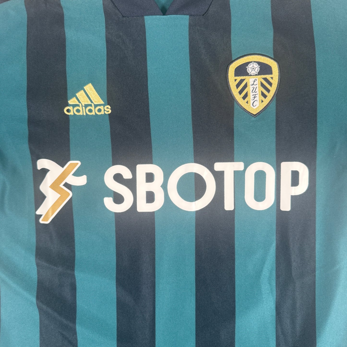 Leeds United 2020/2021 Away Football Shirt Medium – Football Shirt Kingdom