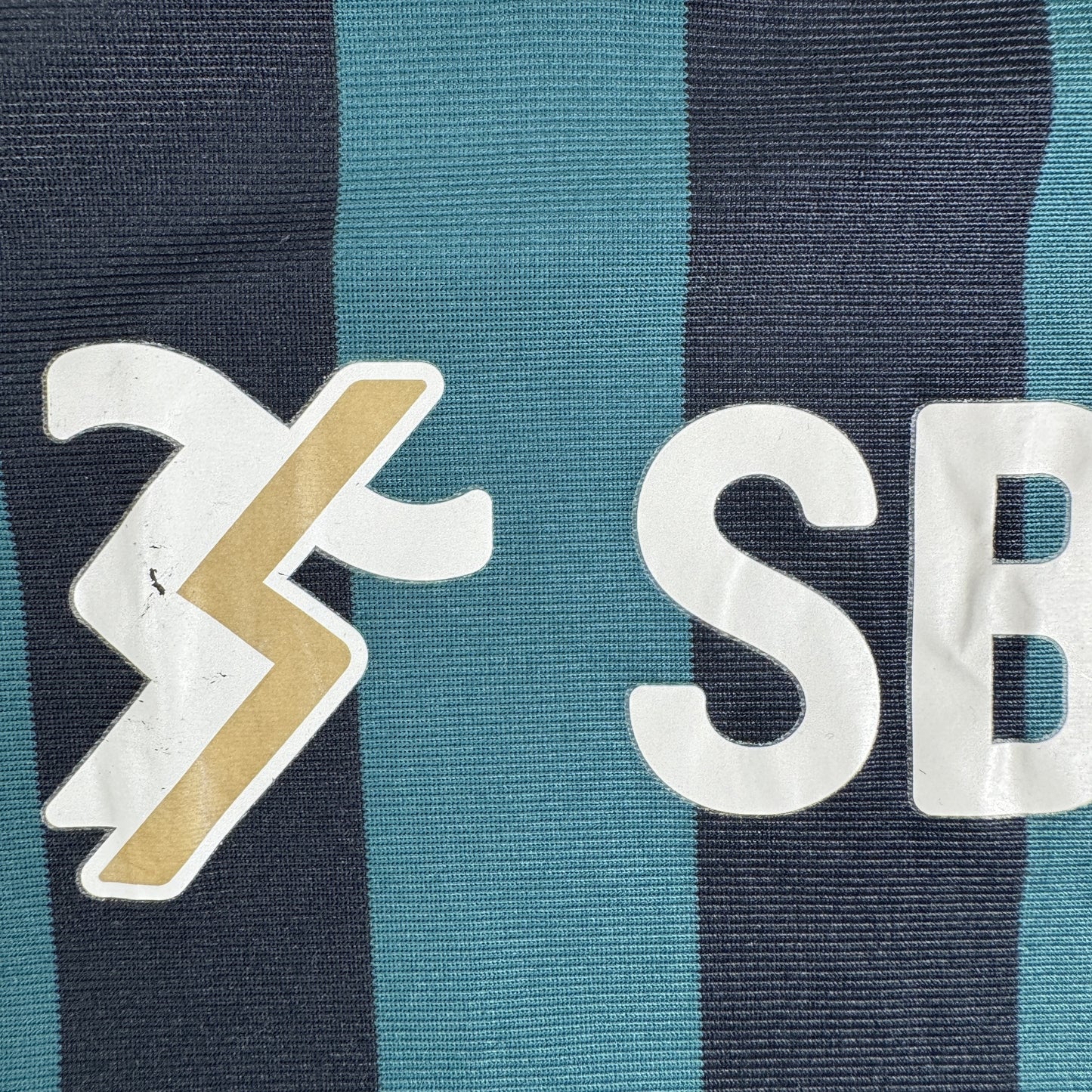 Leeds United 2020/2021 Away Football Shirt Medium