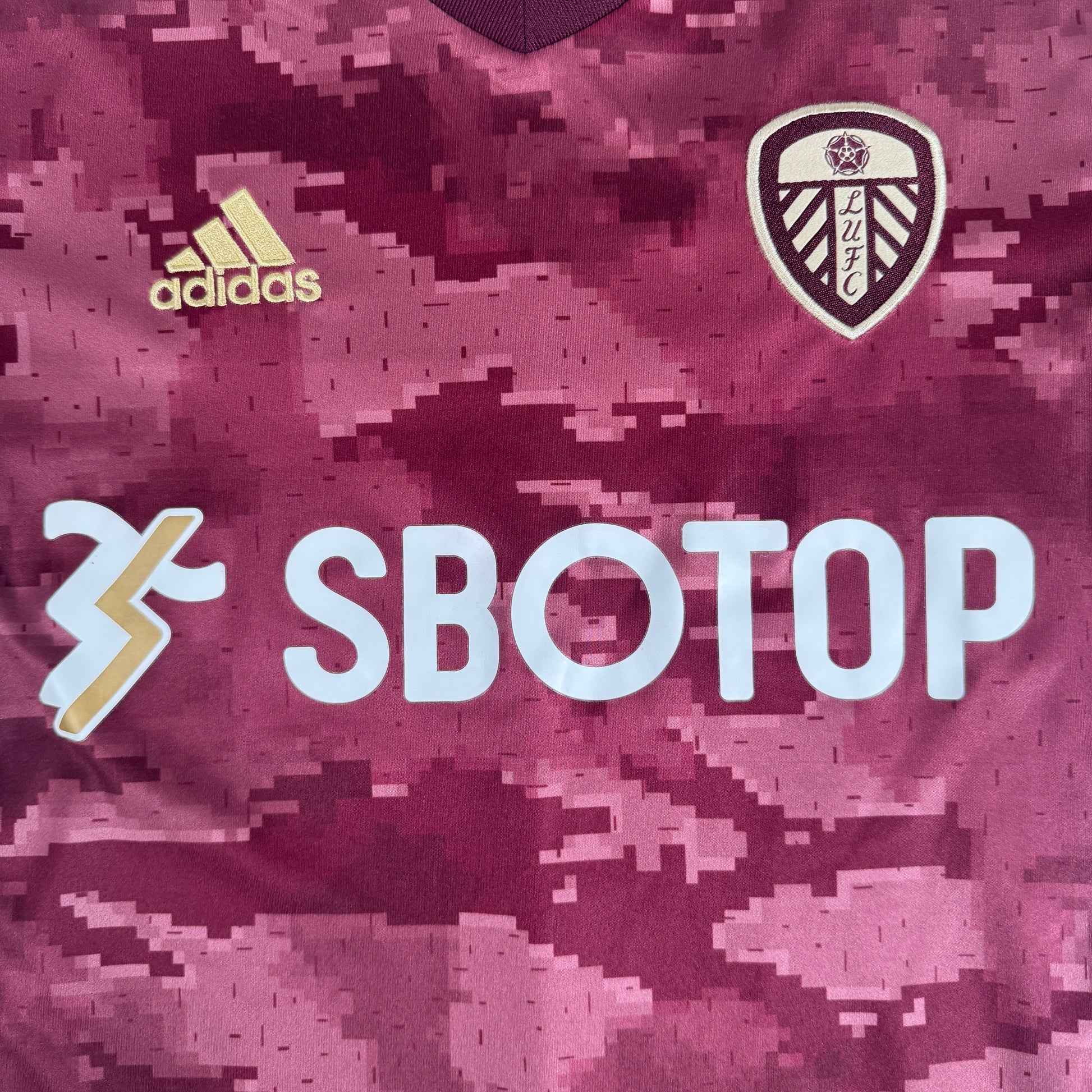Leeds United 2020/2021 Third Football Shirt Small – Football Shirt Kingdom