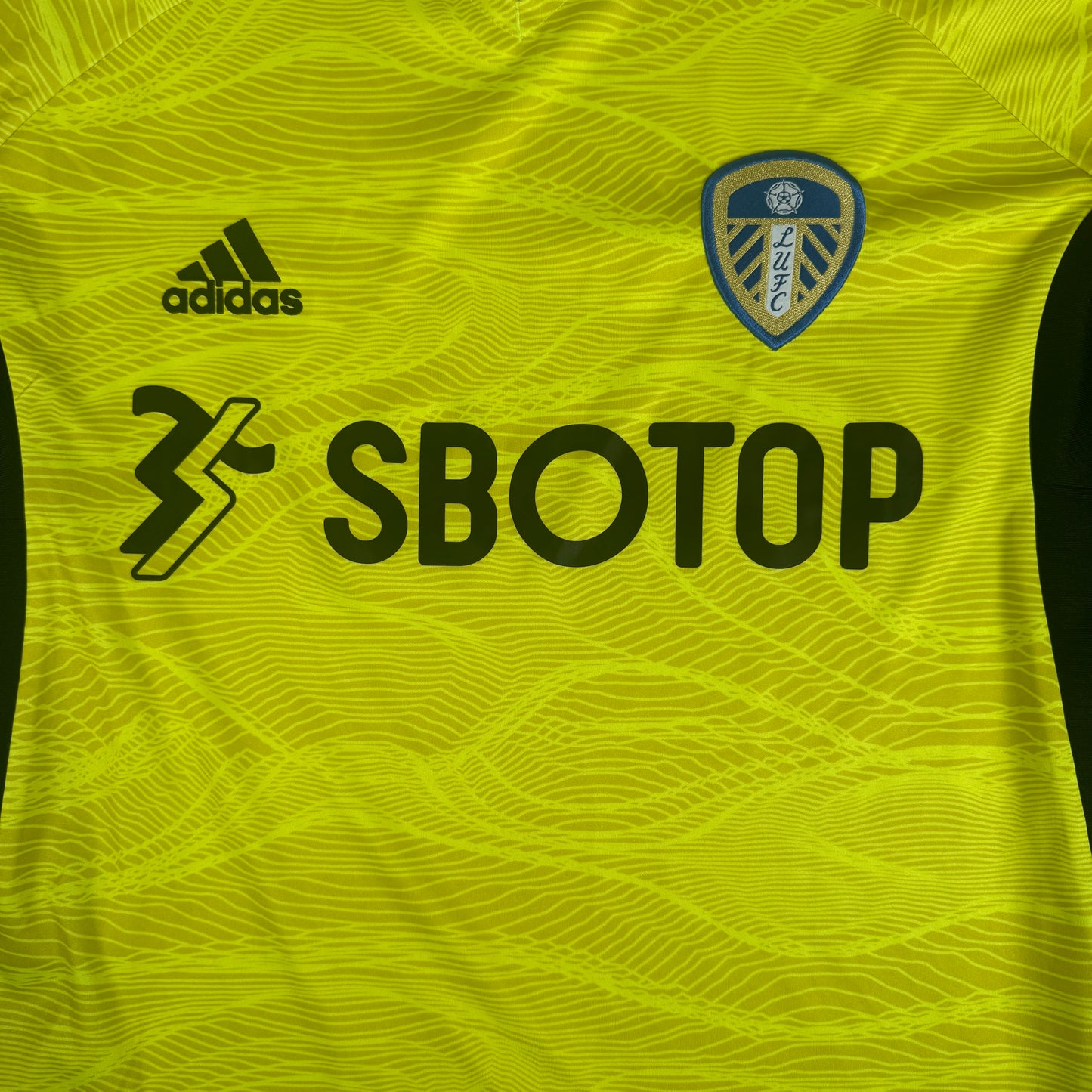 Leeds United 2021/2022 Goalkeeper Football Shirt Large – Football Shirt Kingdom