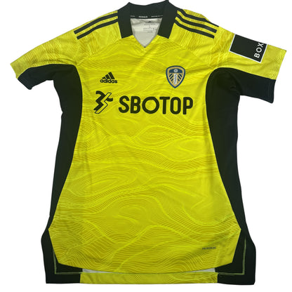 Leeds United 2021/2022 Goalkeeper Football Shirt Large — full front view