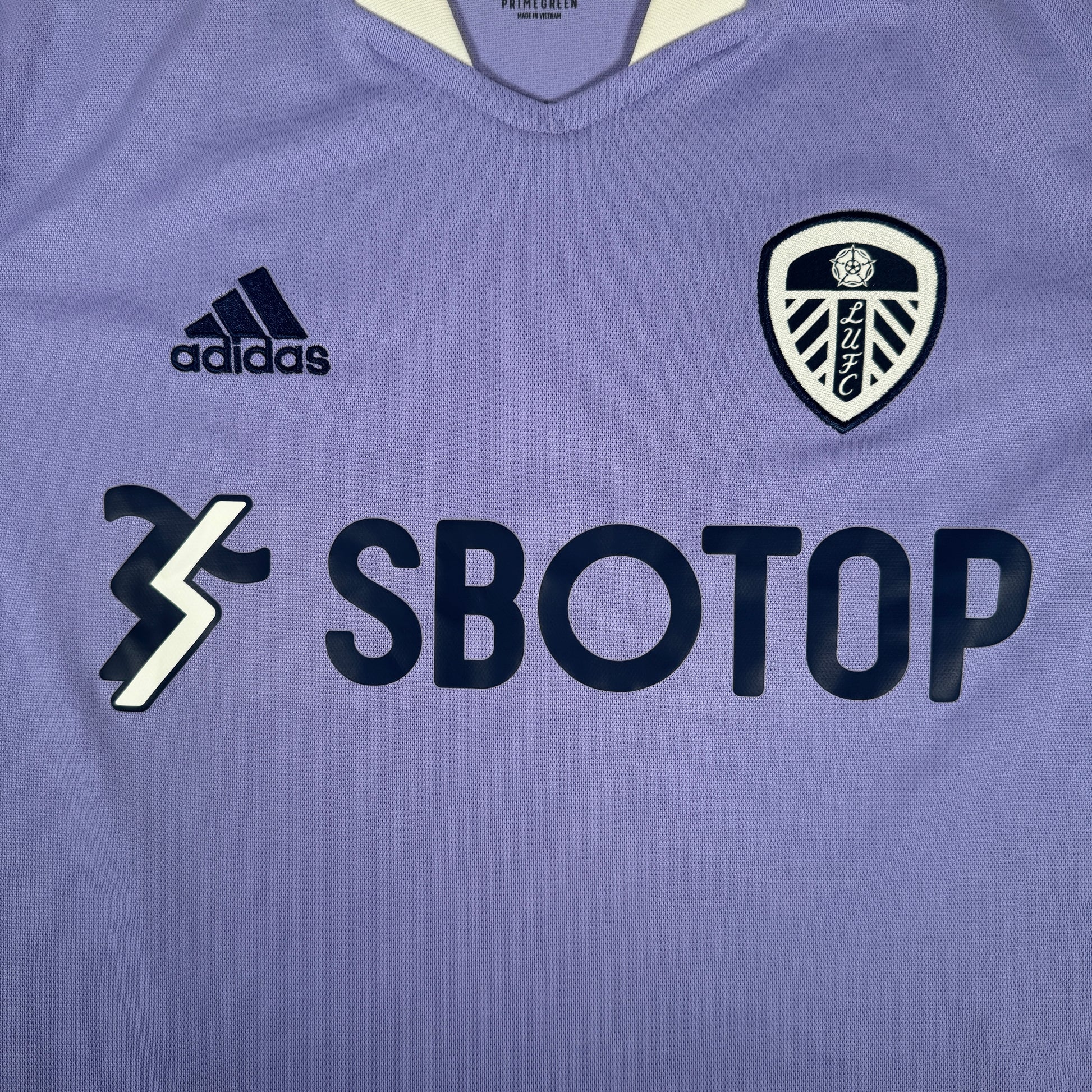 Leeds United 2021/2022 Third Football Shirt Medium – Football Shirt Kingdom