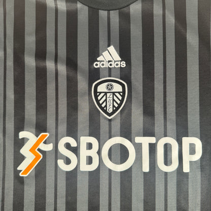 Leeds United 2022/2023 Third Football Shirt 2XL — front close-up
