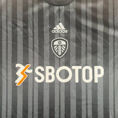Leeds United 2022/2023 Third Football Shirt 3XL — front close-up