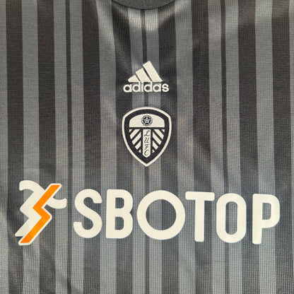 Leeds United 2022/2023 Third Football Shirt 3XL — front close-up