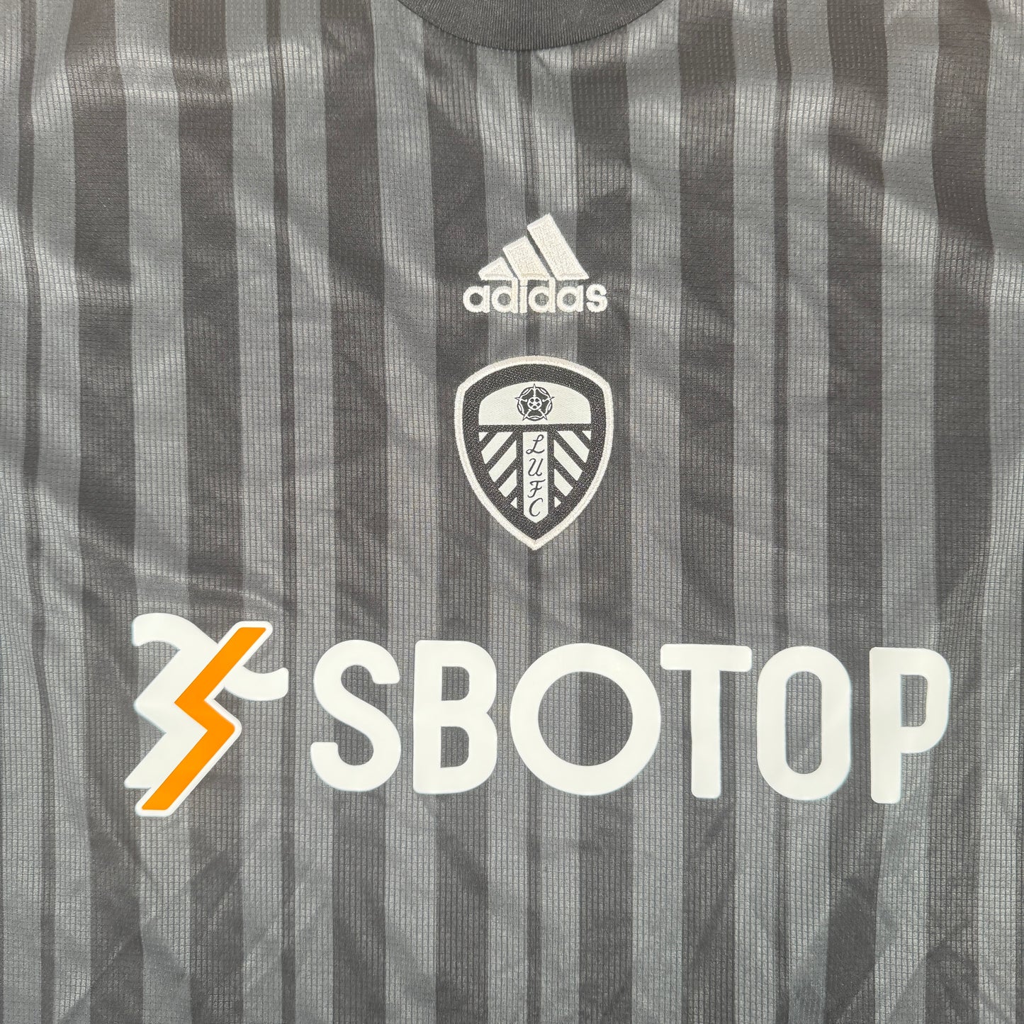 Leeds United 2022/2023 Third Football Shirt Medium – Football Shirt Kingdom