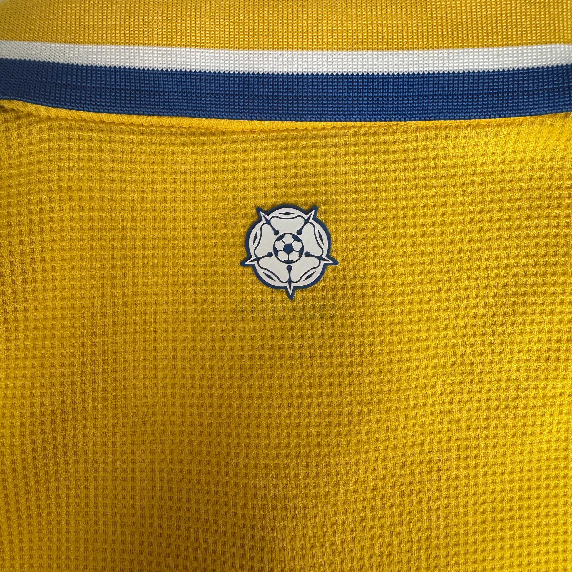 Leeds United 2024/2025 Away Football Shirt Large – Football Shirt Kingdom