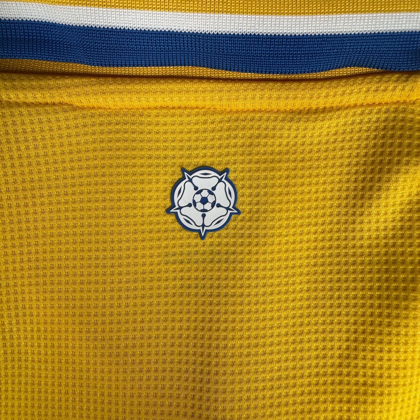 Leeds United 2024/2025 Away Football Shirt Large – Football Shirt Kingdom