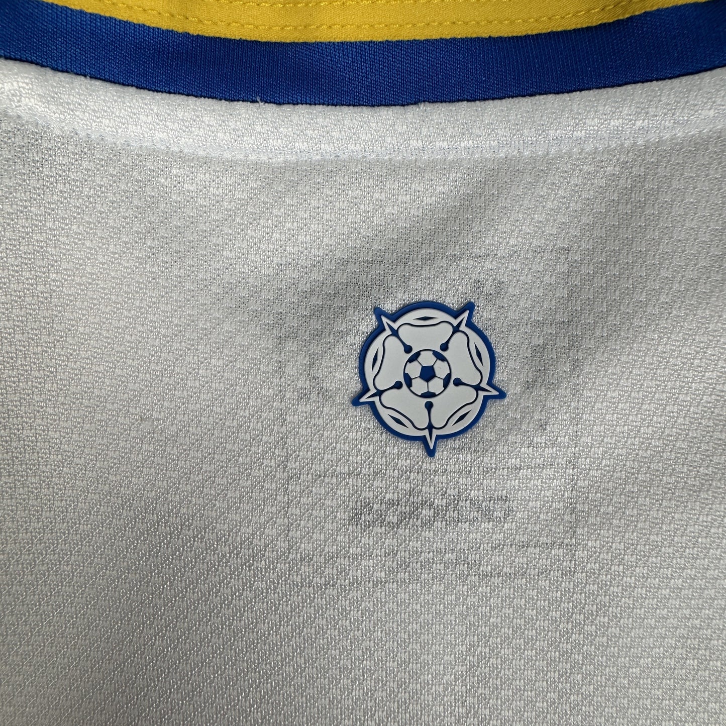 Leeds United 2024/2025 Home Football Shirt Women's Medium