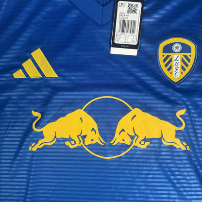 Close-up of Leeds United 2025/2026 away football shirt, size XL