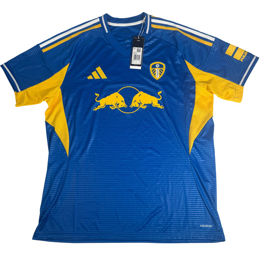 Front of Leeds United 2025/2026 away football shirt, size XL