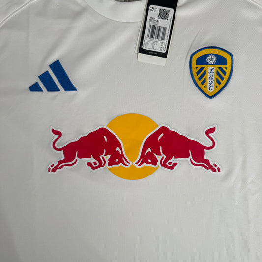 Leeds United 2025/2026 Home Football Shirt 2XL BNWT – Football Shirt Kingdom