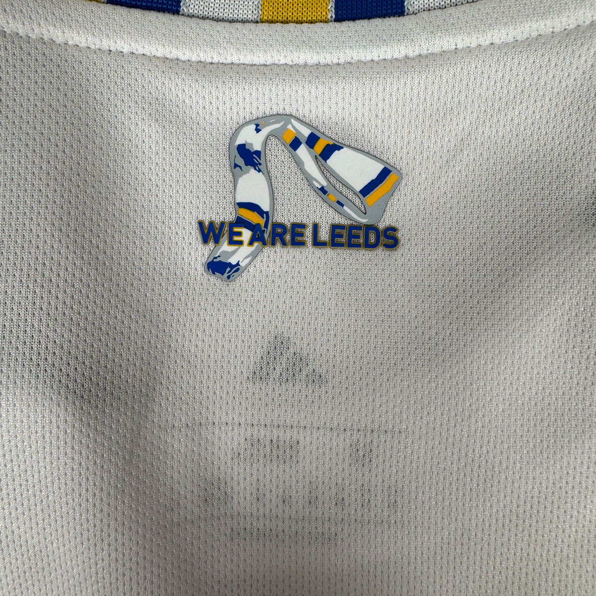 Leeds United 2025/2026 Home Football Shirt Medium BNWT – Football Shirt Kingdom