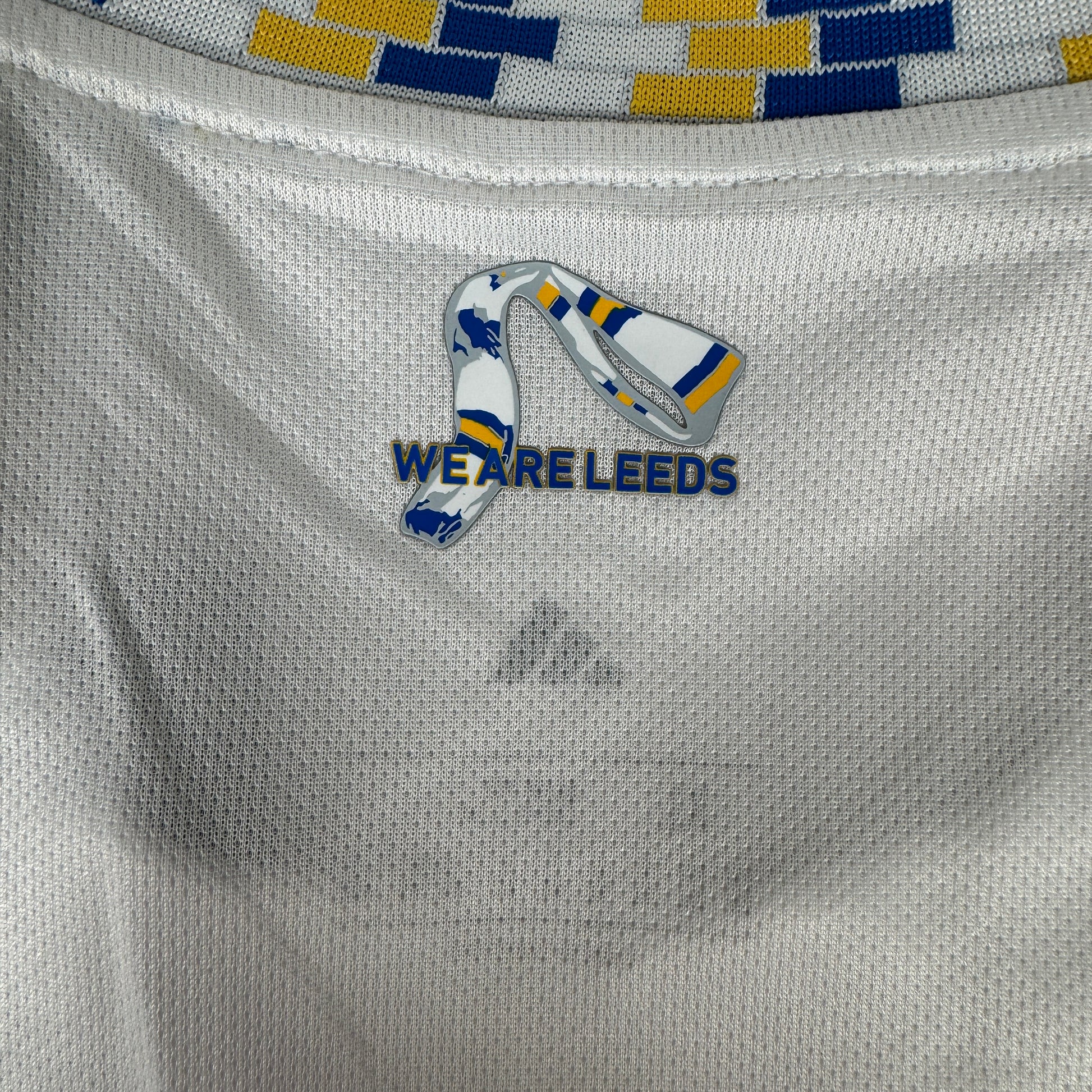 Leeds United 2025/2026 Home Football Shirt XL BNWT – Football Shirt Kingdom