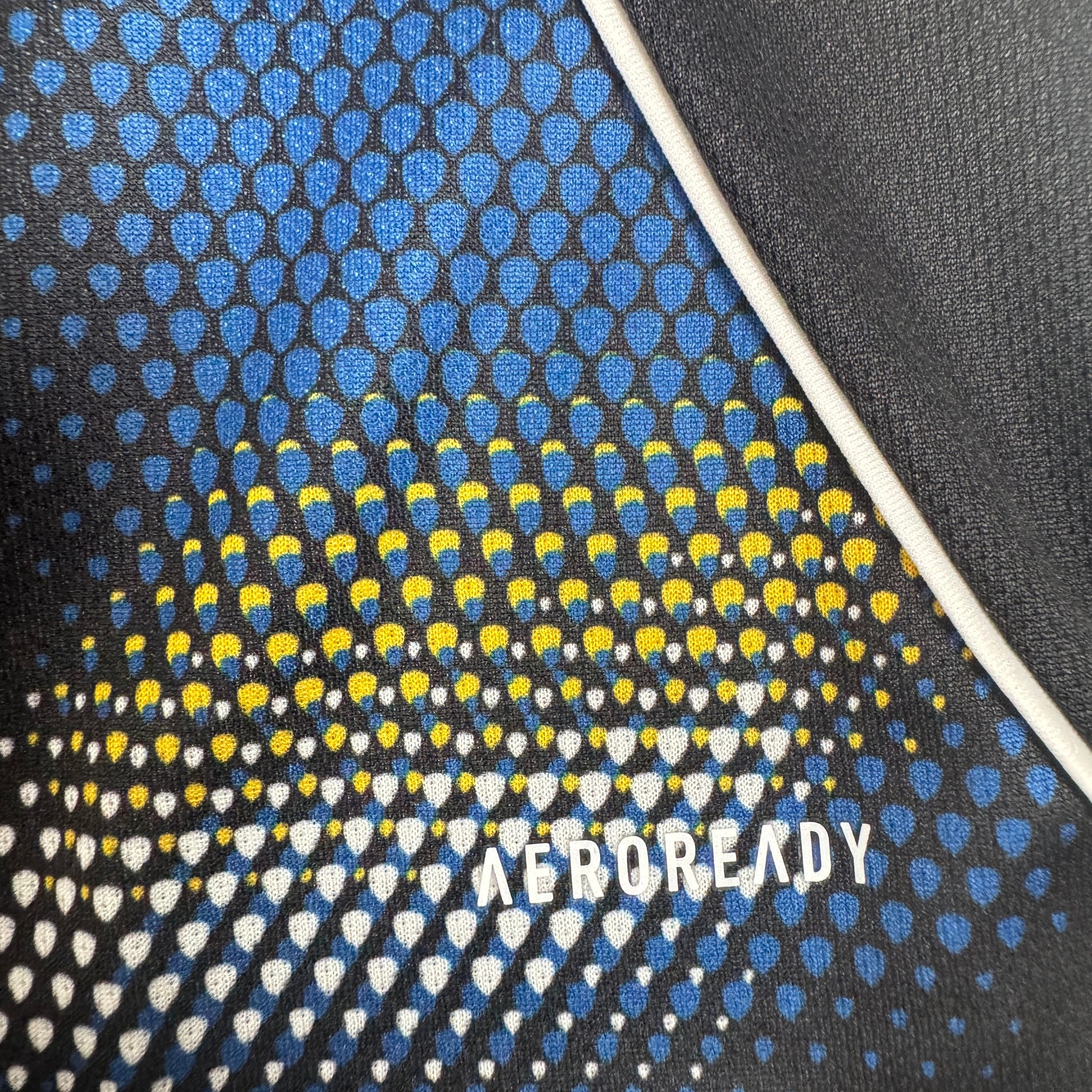 Leeds United 2025/2026 Third Football Shirt Large BNWT – Football Shirt Kingdom