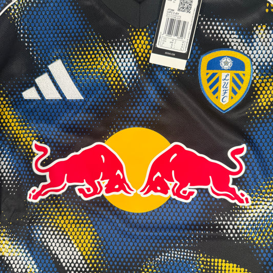 Leeds United 2025/2026 Third Football Shirt Medium BNWT – Football Shirt Kingdom
