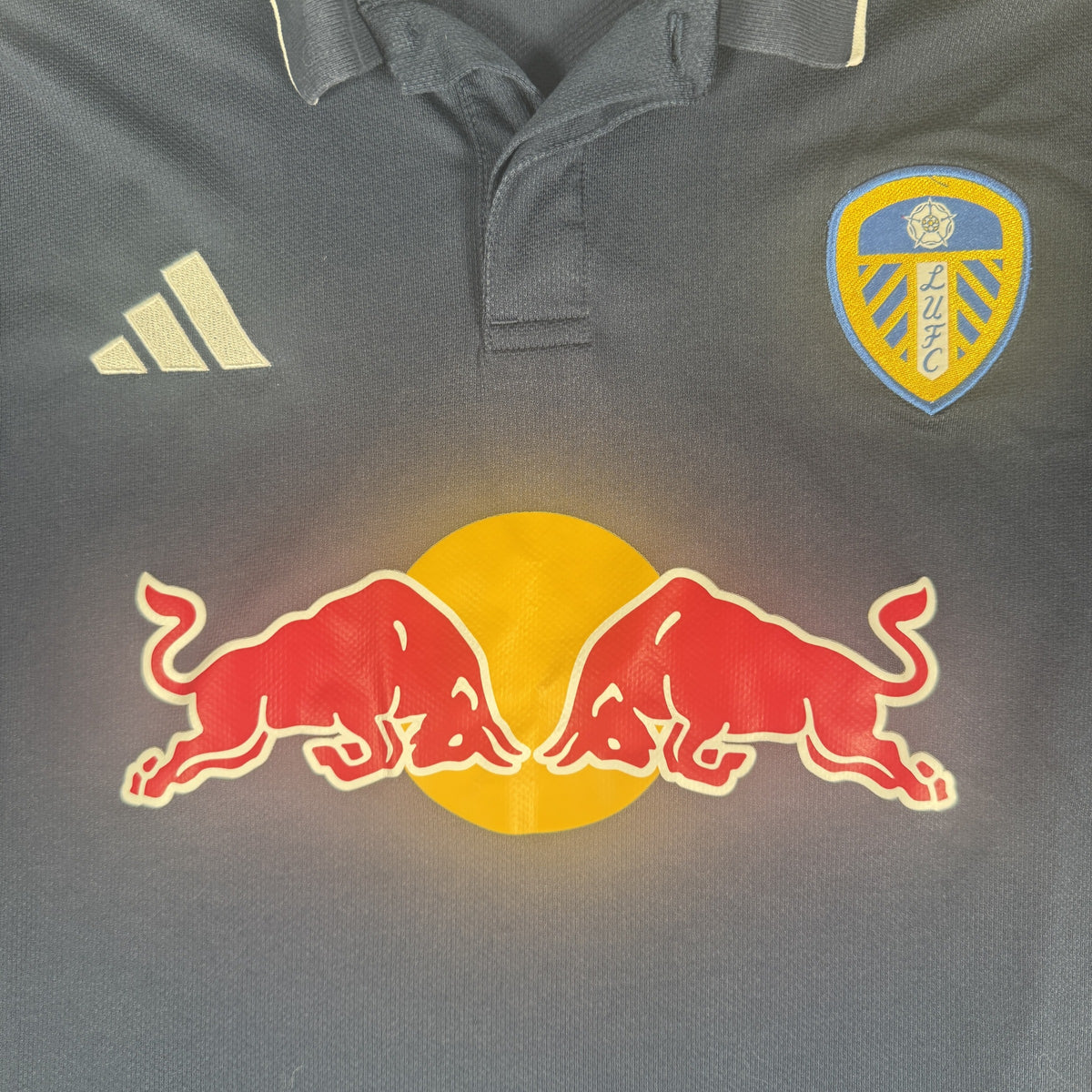Leeds United 2025/2026 Training Football Shirt XL