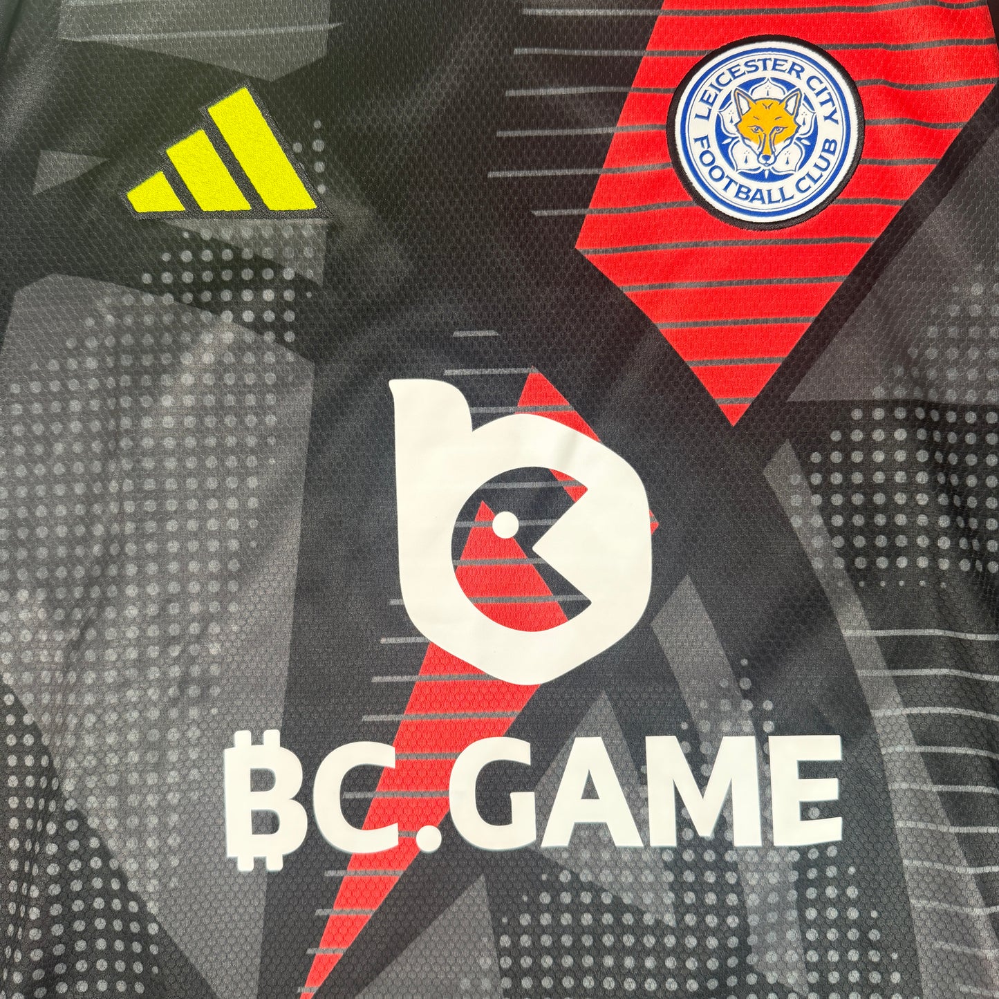 Leicester City 2024/2025 Goalkeeper Football Shirt Medium – Football Shirt Kingdom