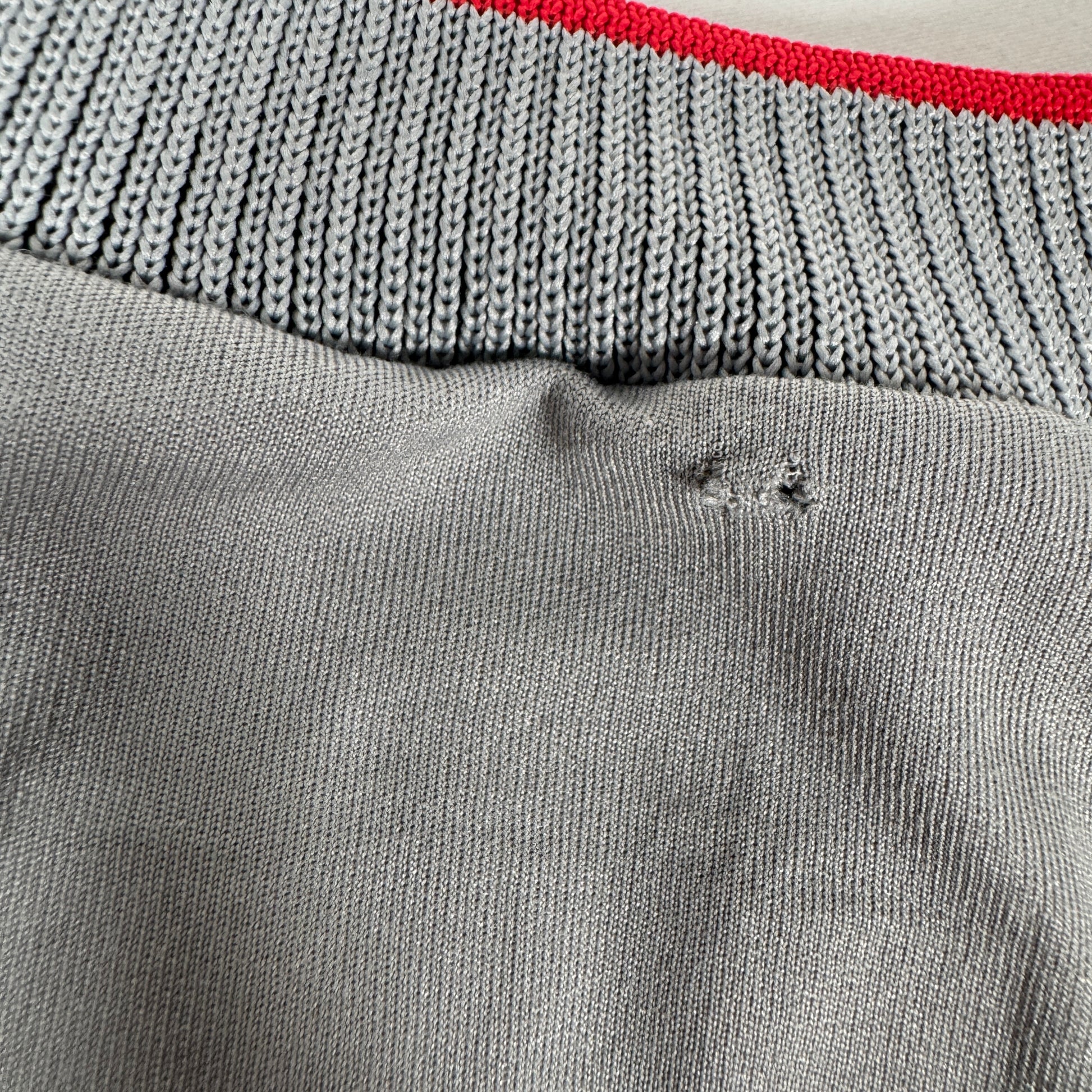 Liverpool 2002/2003 Goalkeeper Football Shirt Small – Football Shirt Kingdom