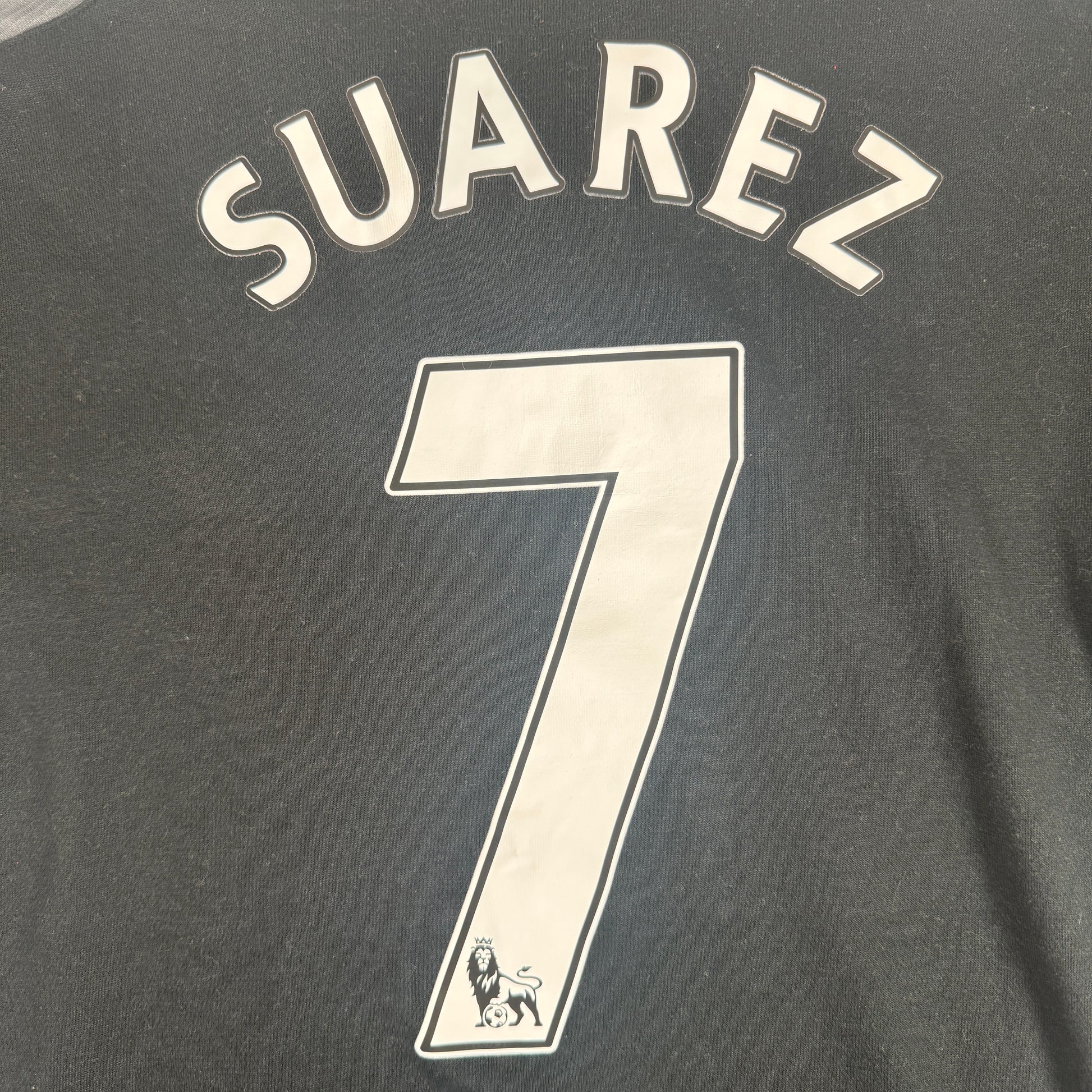 SUAREZ 7 Liverpool 2012/2013 Away Football Shirt Large – Football Shirt Kingdom