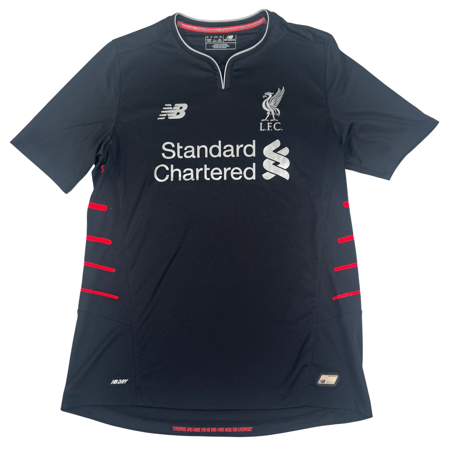 Liverpool 2016/2017 Away Football Shirt Medium
