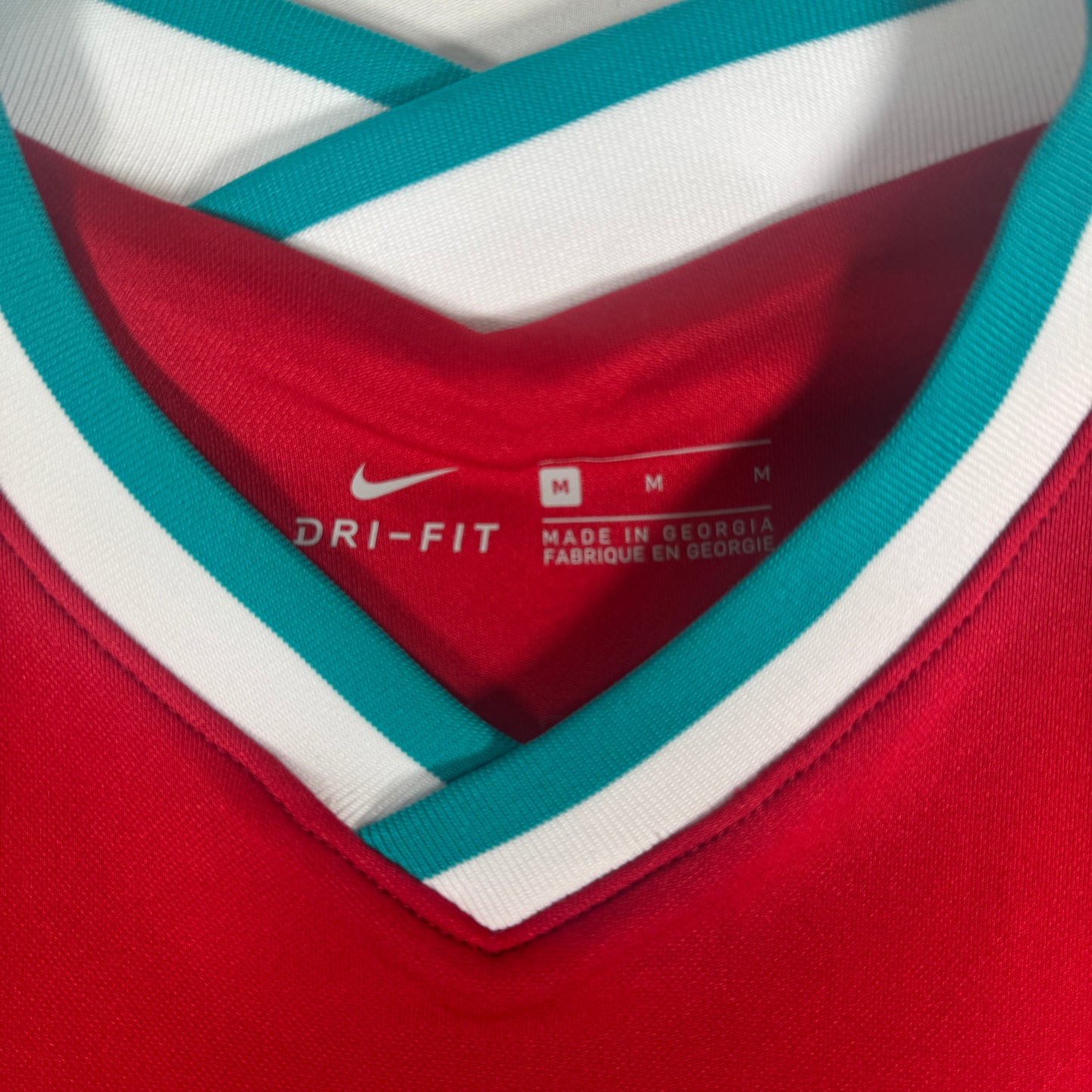 Liverpool 2020/2021 Home Football Shirt Medium BNWT – Football Shirt Kingdom